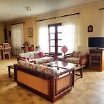 Сasa de vacaciones Luxury Pool Palace 4bedroom