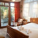 Luxury Pool Palace 4bedroom