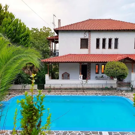 Prázdninový dům Luxury Pool Palace 4bedroom