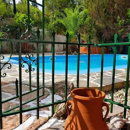 Luxury Pool Palace 4bedroom *