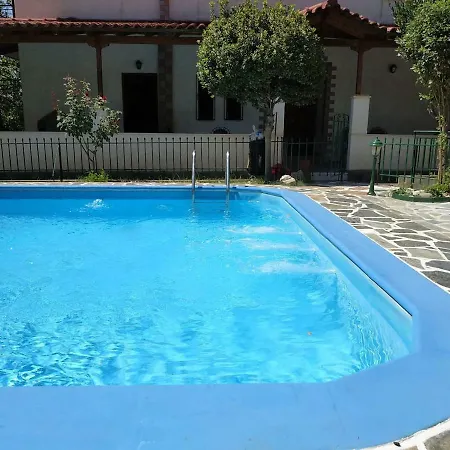 Luxury Pool Palace 4bedroom