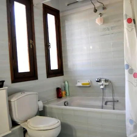 Luxury Pool Palace 4bedroom Hébergement de vacances *