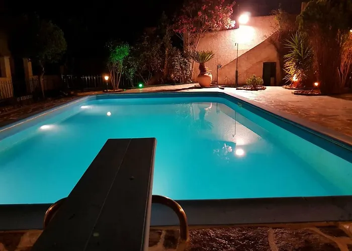 Luxury Pool Palace 4bedroom *