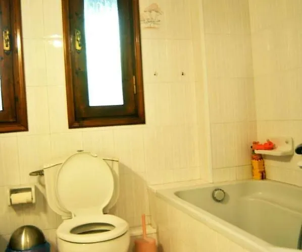 Vakantiehuis Luxury Pool Palace 4bedroom